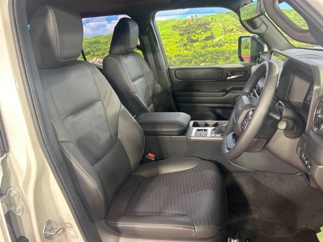 トヨタ ランドクルーザー２５０ ＶＸ 0.3万Km 699.9万円(大阪府)[587]の中古車詳細