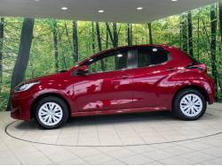 ヤリス ハイブリッドＧの中古車画像