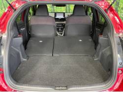 ヤリス ハイブリッドＧの中古車画像