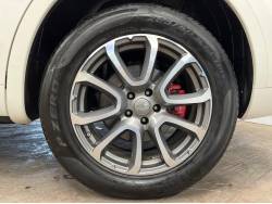 レヴァンテ ベースグレードの中古車画像