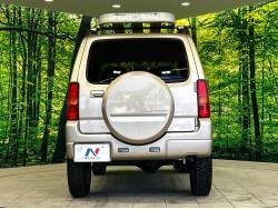 ジムニー【特別・限定】ワイルドウインド（スズキ）[5MT]のカタログ