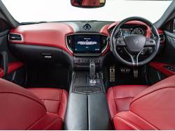 ギブリ モデナの中古車画像