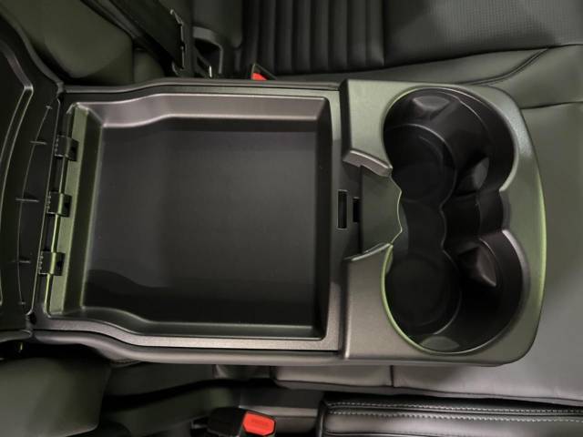 ランドローバー ディスカバリースポーツ ダイナミック ＨＳＥ Ｐ３００ｅ 0.2万Km 785.9万円(千葉県)[489]の中古車詳細