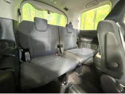 ヴォクシー ハイブリッドＸの中古車画像