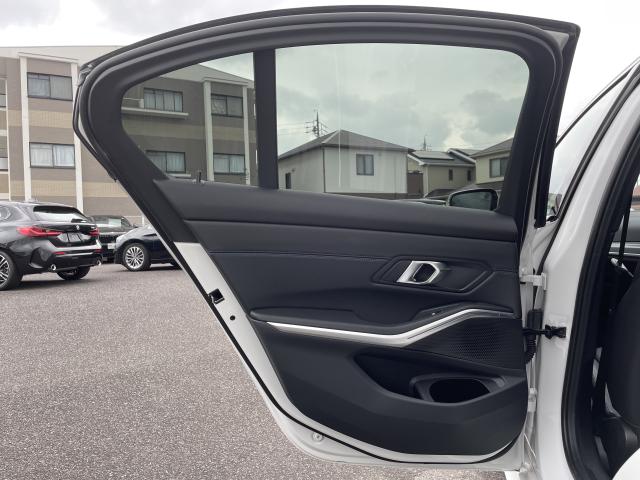 ＢＭＷ ３シリーズ ３２０ｄ ｘＤｒｉｖｅ Ｍスポーツ エディションシャドー 0.9万Km 472.0万円(愛知県)[107]の中古車詳細