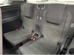 ゴルフトゥーラン ＴＤＩ ハイラインの中古車画像