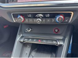 ＲＳ Ｑ３ ベースグレードの中古車画像