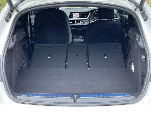 ＢＭＷ １シリーズ １１８ｄ Ｍスポーツ エディションジョイ＋ 2.2万Km 249.8万円(愛知県)[515]の中古車詳細