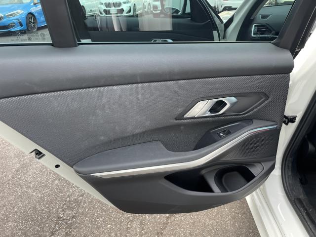 ＢＭＷ ３シリーズ ３２０ｄ ｘＤｒｉｖｅ エディションジョイ＋ 2.4万Km 330.0万円(愛知県)[213]の中古車詳細