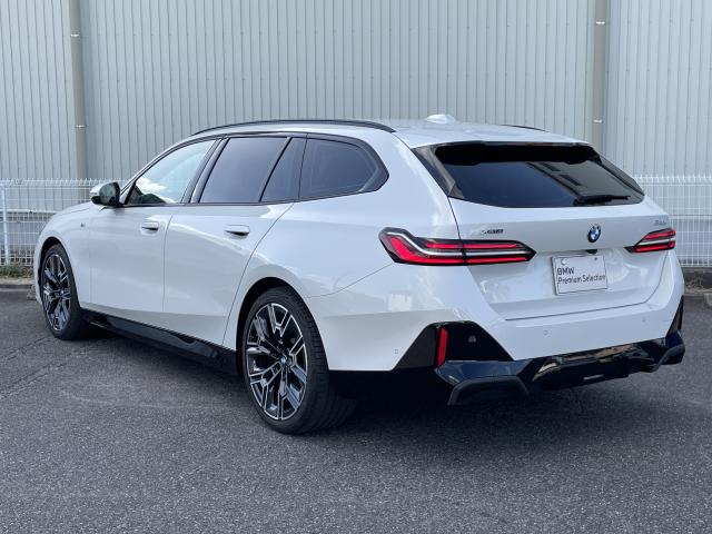 ＢＭＷ ５シリーズ ５２３ｄ ｘＤｒｉｖｅツーリング Ｍスポーツ 0.9万Km 620.0万円 2024年式[624]の中古車詳細(愛知県)