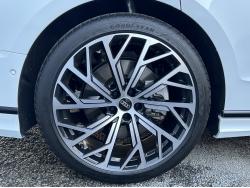 Ａ８ ６０ＴＦＳＩクワトロの中古車画像