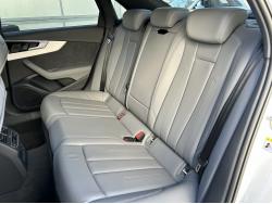 Ａ４ Ｓラインコンペティションプラスの中古車画像